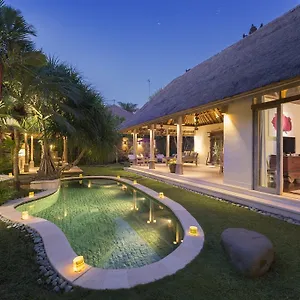 https://villa-tirta-naga-bali-seminyak-bali.hotelsseminyak.net