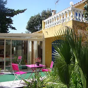 https://le-soleil-bleu.fr-provencehotel.com